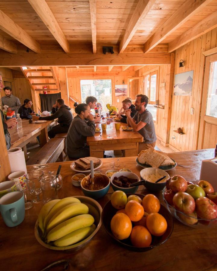 Hostel El Refugio Casa De Guias De Montana San Martin de los Andes Bagian luar foto